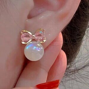 Elegant Bowknot & Faux Pearl Stud Fashion Earrings